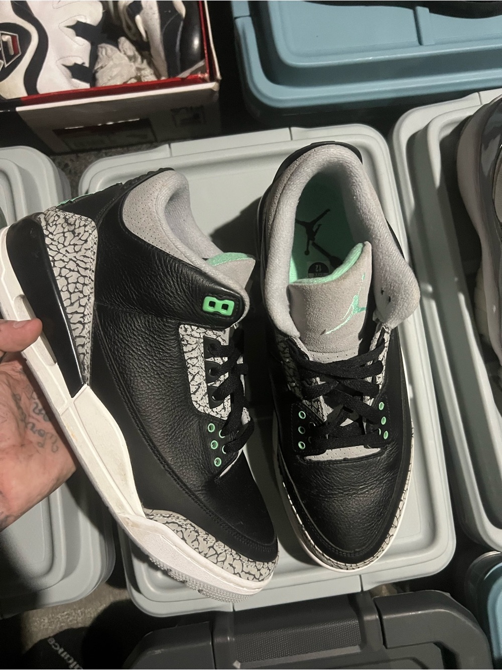 Sz 12 Jordan Men’s Black & Mint Green Retro Basketball Sneakers